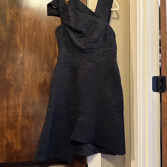 alcer Oliver dress. - Picture 4 of 6